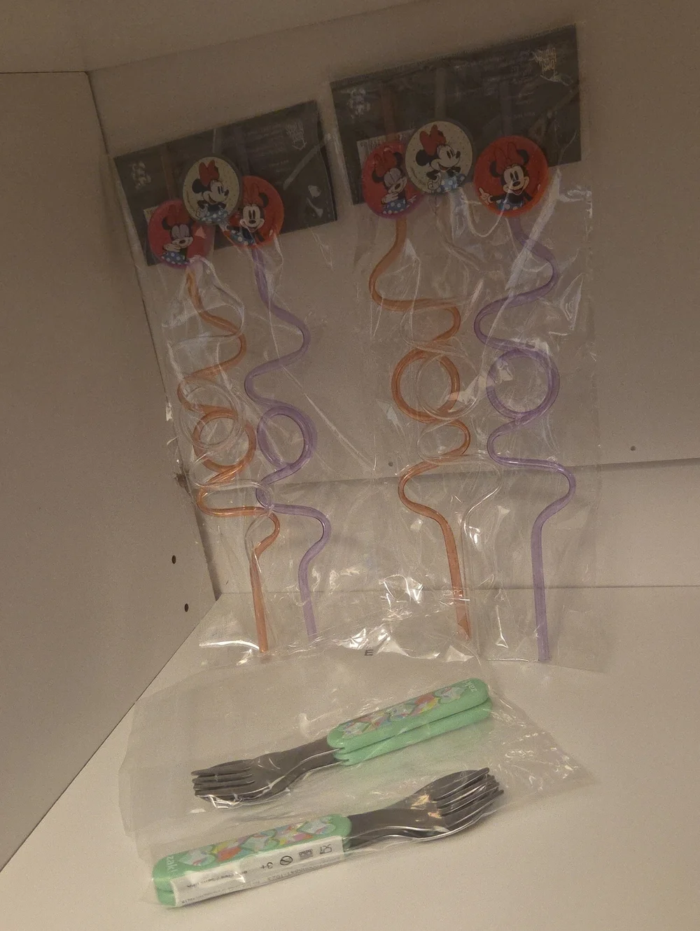 Swirl Party Straws and Green Fork Set - Home Party Supplies